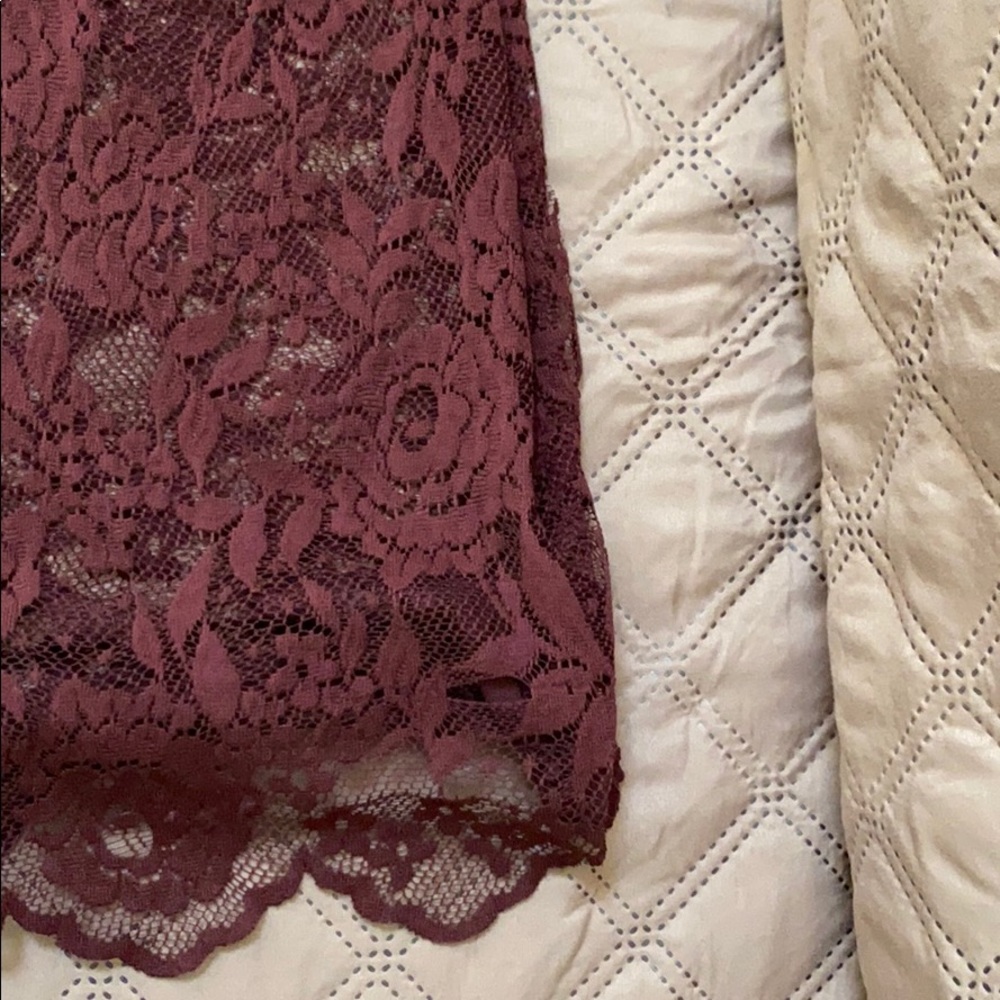 Zara lace dress - Picture 5 of 11